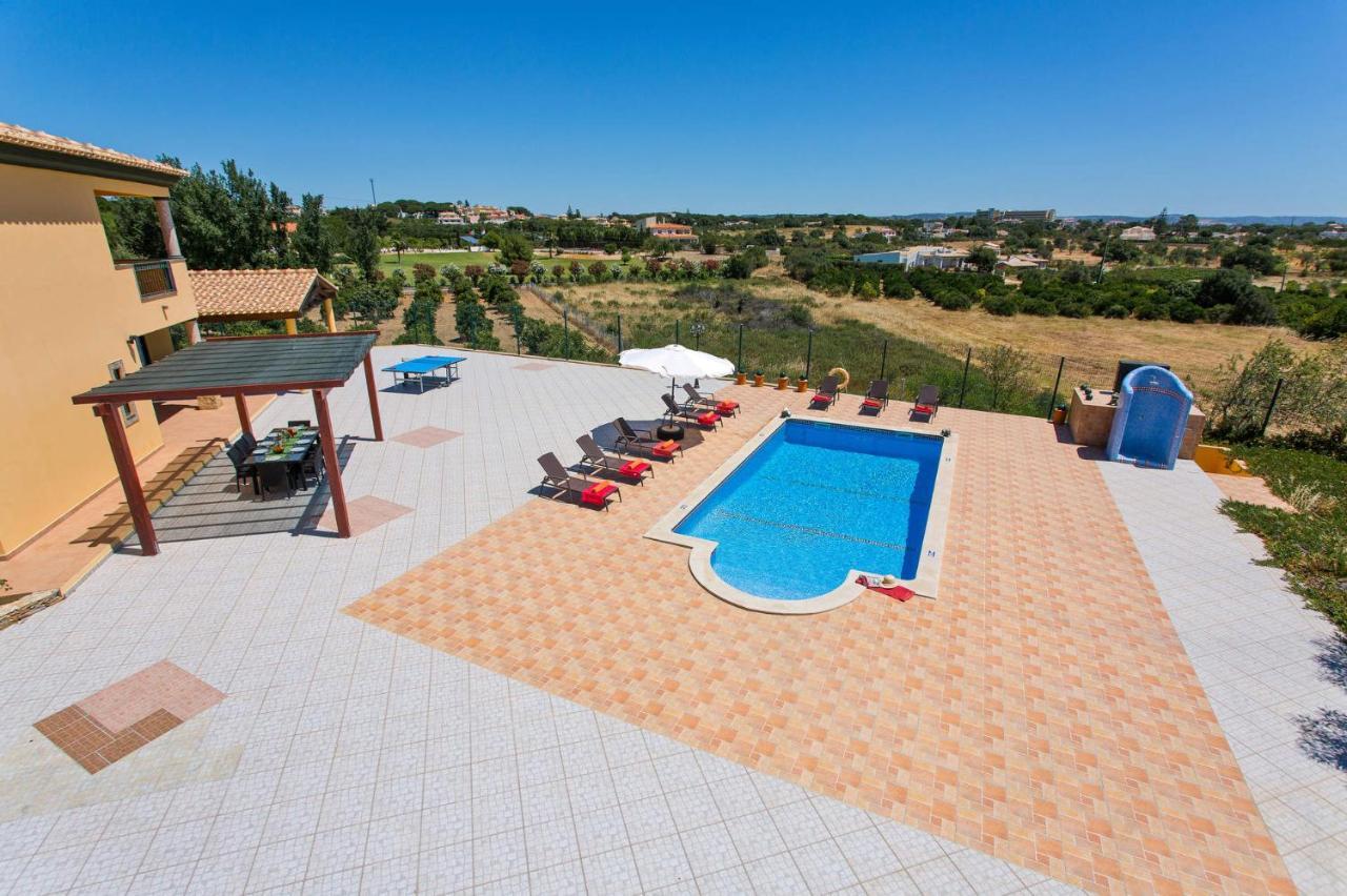 Nincha - Heated Pool - Free Wi-fi - Air Con