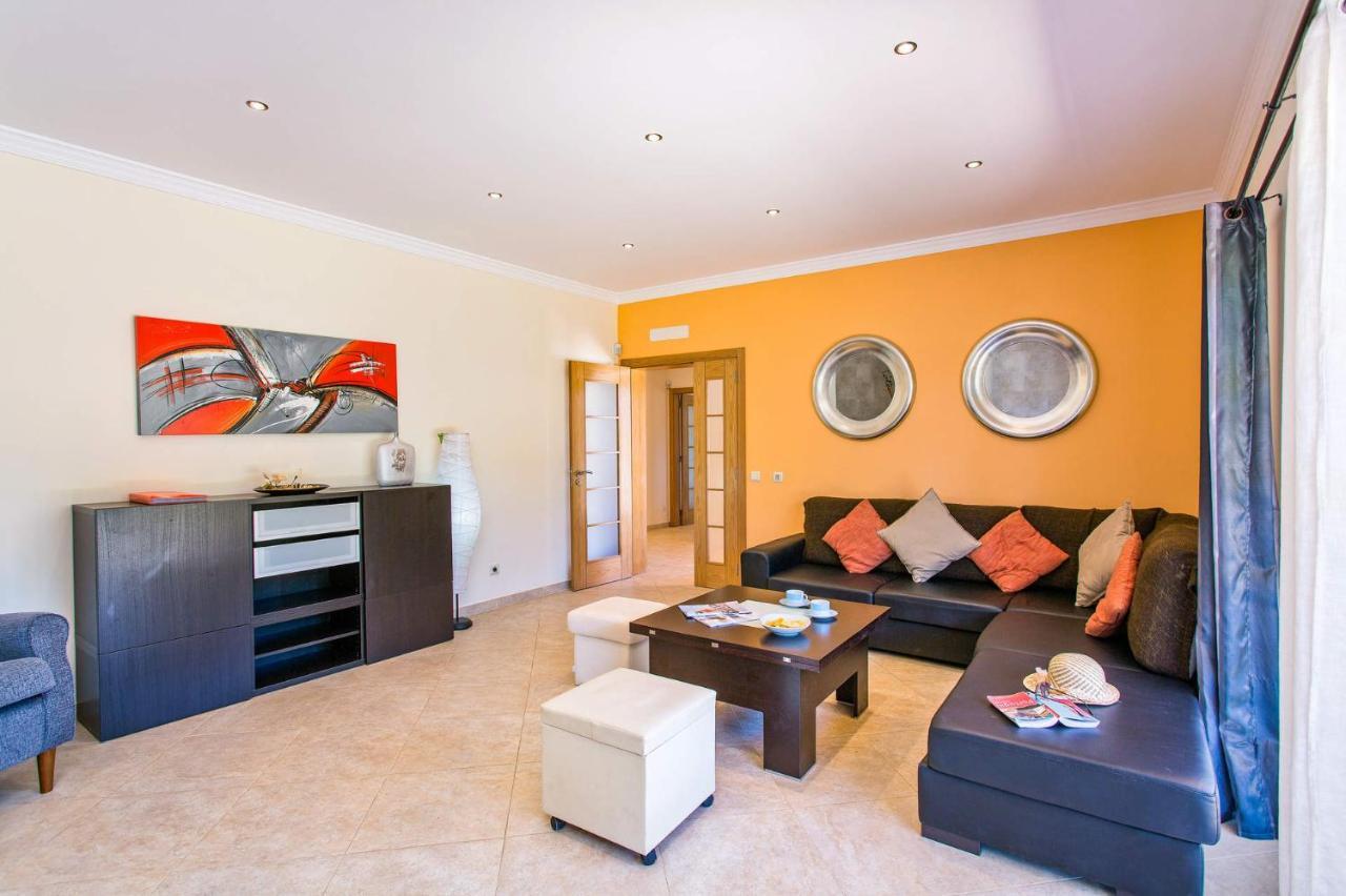 Nincha - Heated Pool - Free Wi-fi - Air Con *