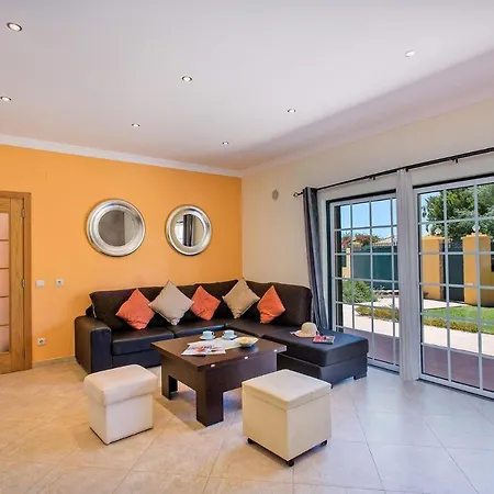 Villa Nincha - Heated Pool - Free Wi-Fi - Air Con Albufeira Exterior photo