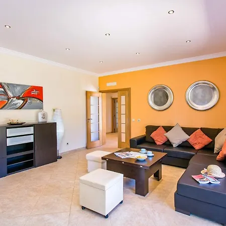 Villa Nincha - Heated Pool - Free Wi-Fi - Air Con Albufeira Exterior photo