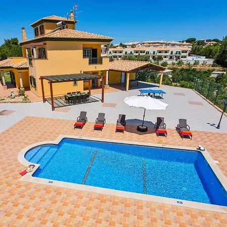 Villa Nincha - Heated Pool - Free Wi-Fi - Air Con Albufeira Exterior photo